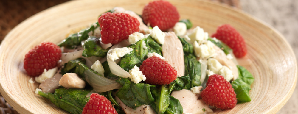 Spinach and Chicken Stir Fry Salad with Raspberries 1000x383