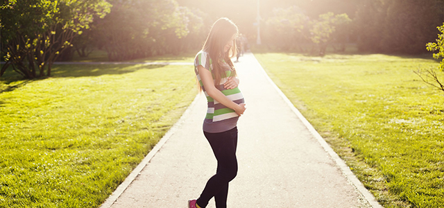 Mangiare frutta secca in gravidanza fa bene alla mamma e al bambino