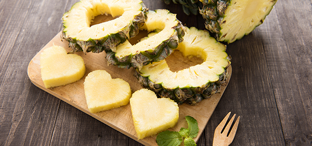 Is de kern van een ananas eetbaar?