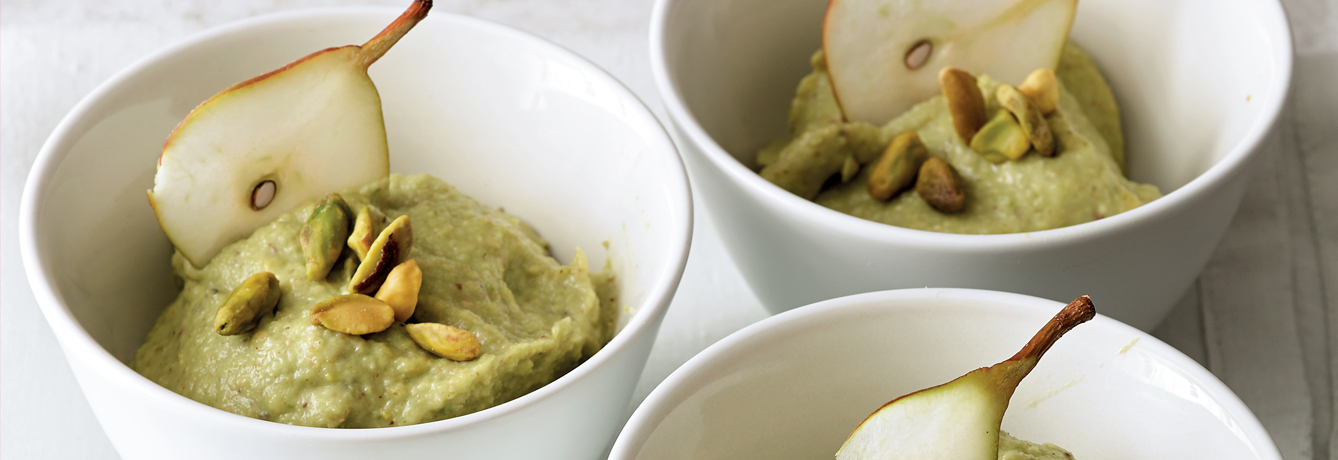 Pistachio_Pudding_With_Pear-1338x460