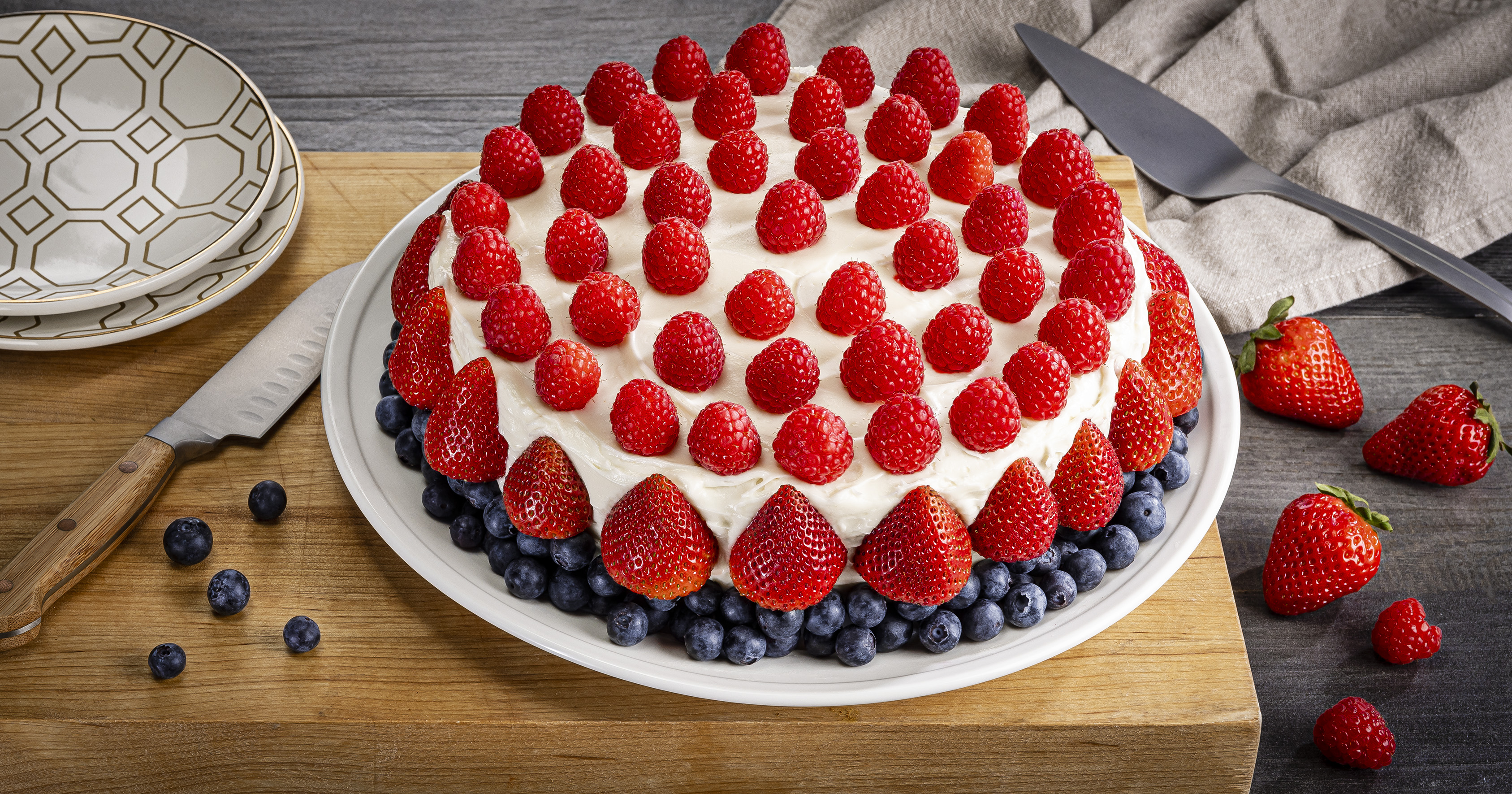 Birthday Berry Cream Cake