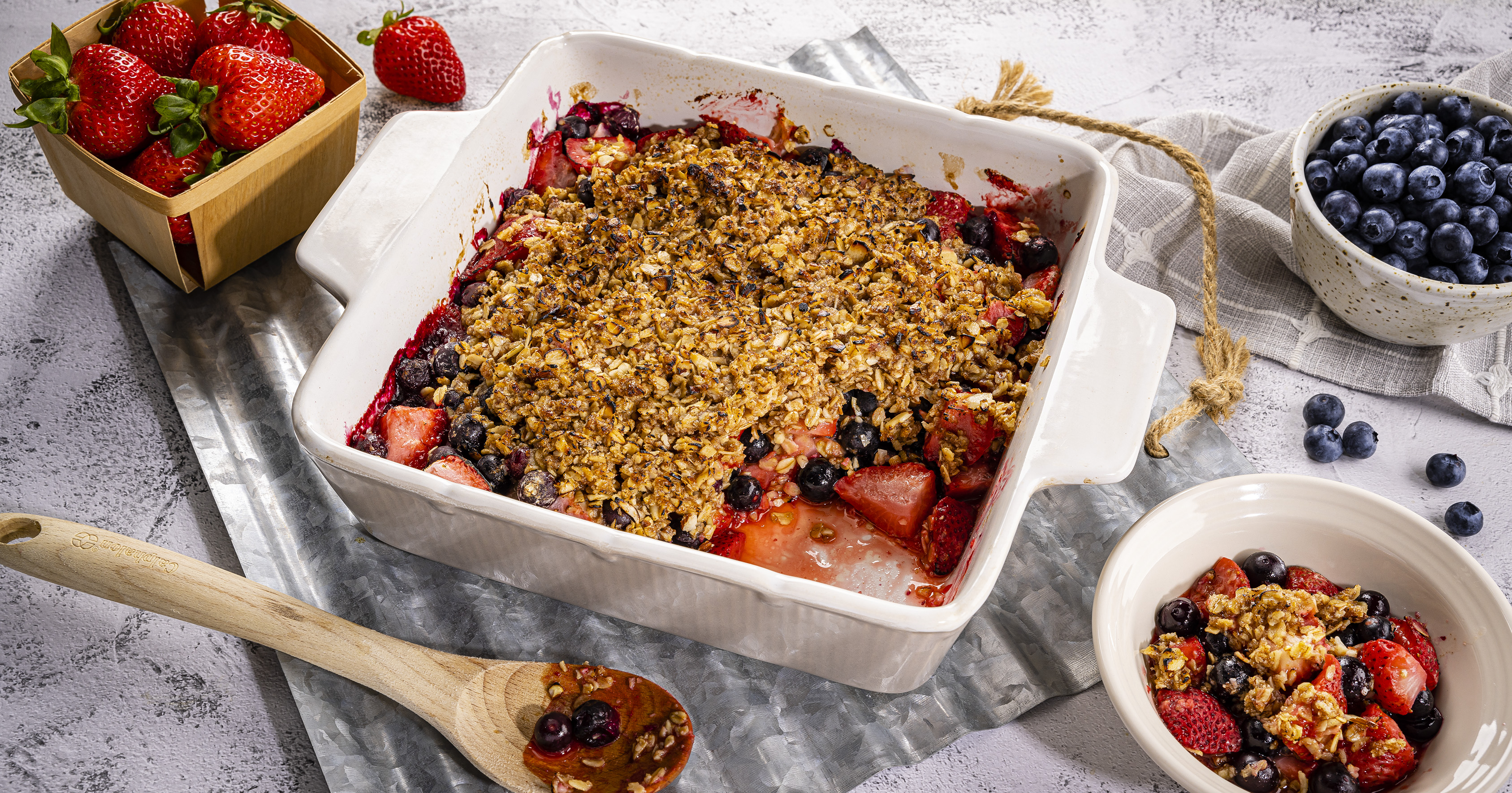 Grilled Strawberry Blueberry Crumble