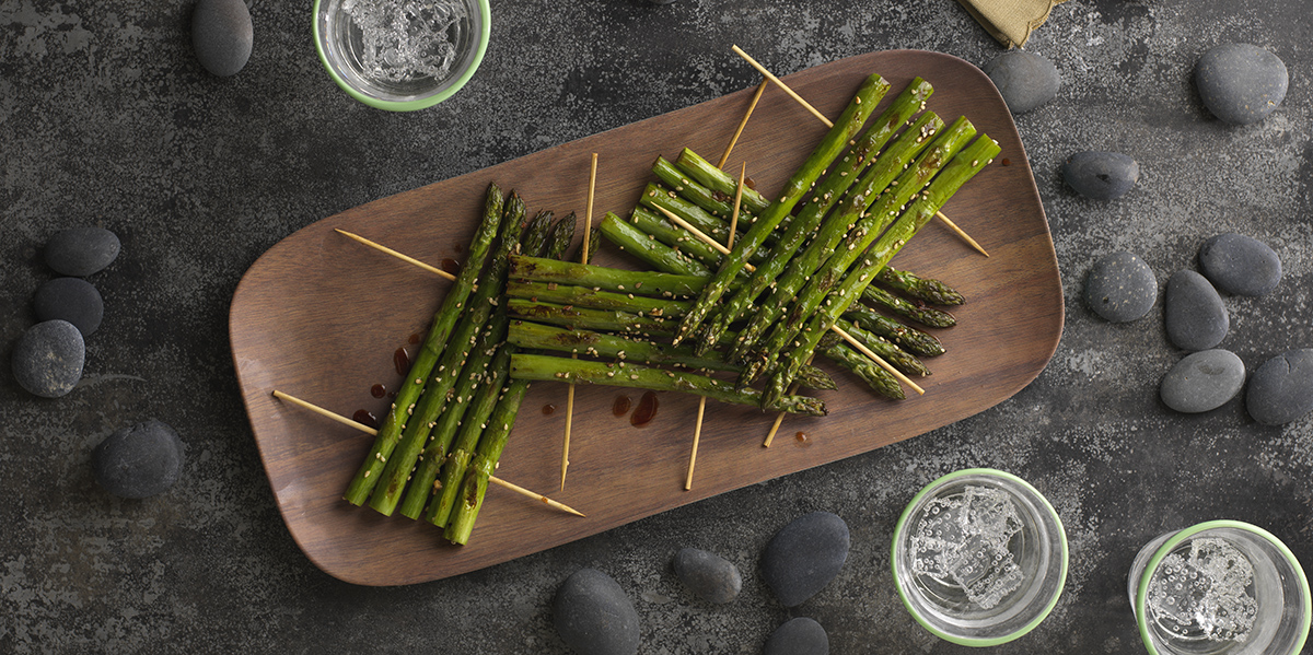 Broiled Asparagus with Sesame Sauce_9996_trimmed