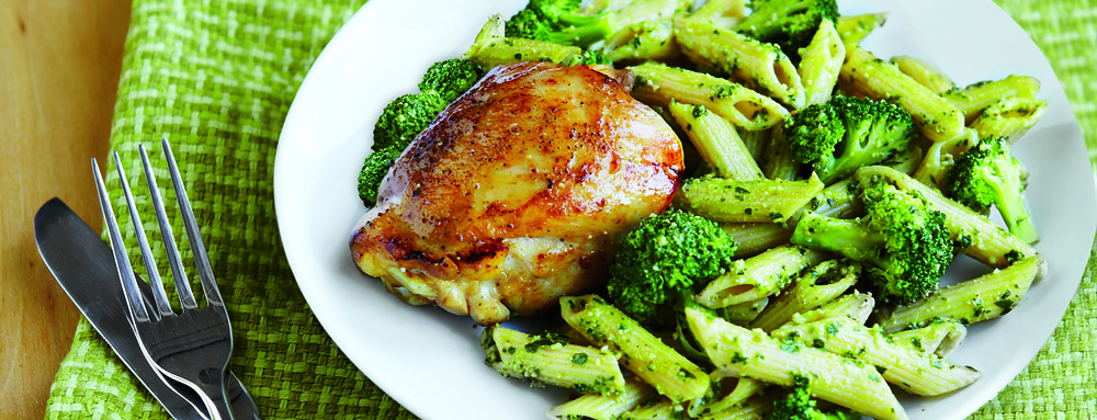 Chicken with Broccoli and Parsley Walnut Pesto