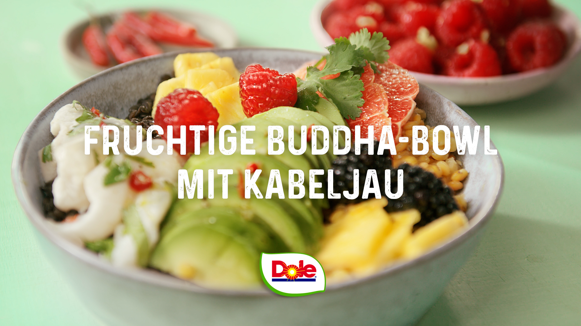 Fruchtige Buddha-Bowl mit Kabeljau